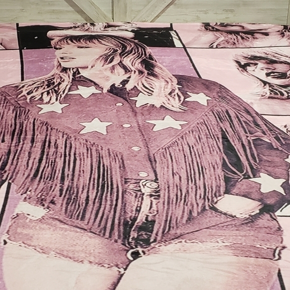 123- Taylor Women's Blanket Throw New without tags - Picture 3 of 5